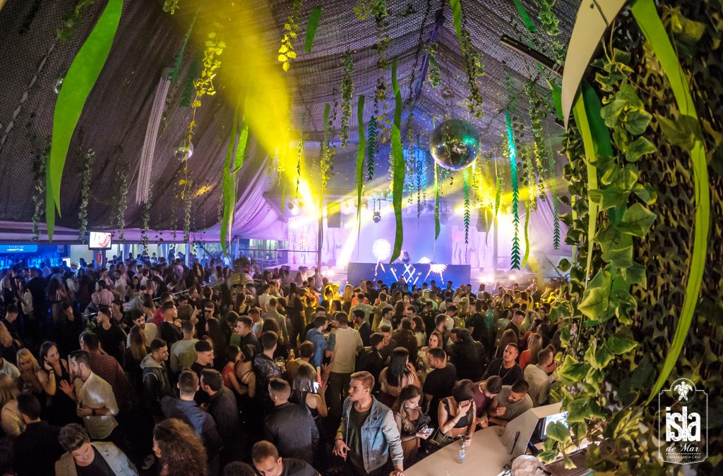 #Wonderland | 2 JUN 2018 | Terraza Isla de Mar