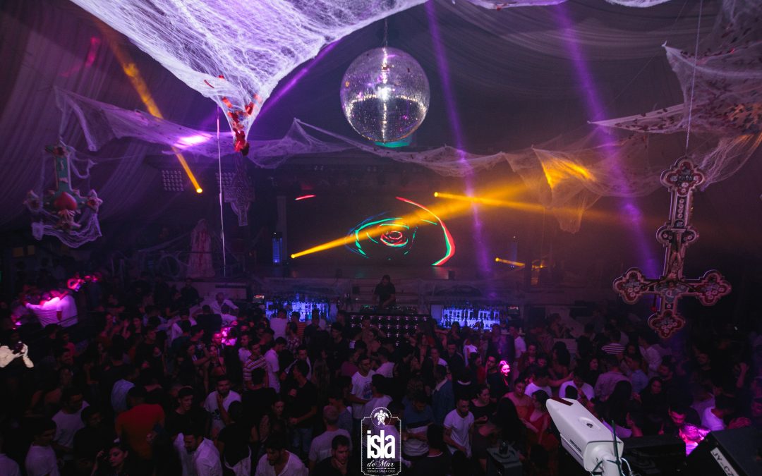 Red Night | 26 OCT 2019 | Terraza Isla de Mar